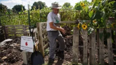 Northeast Ohio composters reduce emissions from food waste, one pile at a time